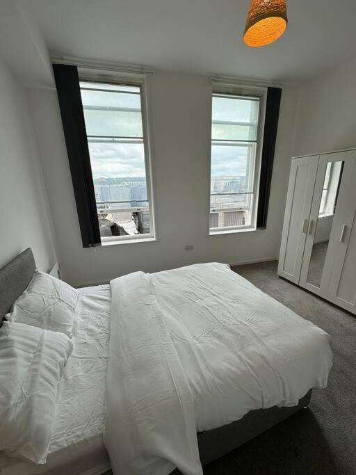 Spacious Flat In Sheffield City Center Gs304 Exterior photo